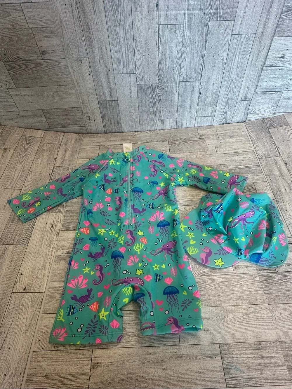Kids Teal Sea Life Rashguard Coverup with Matching Hat size 9-12 months